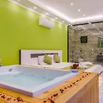 Ortaç 1 Doğa ıçerisinde, Korunaklı Villa Kaş