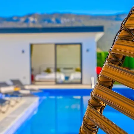 Ortac 1 Doga Icerisinde, Korunakli Каш