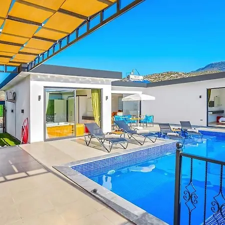 Ortac 1 Doga Icerisinde, Korunakli Каш