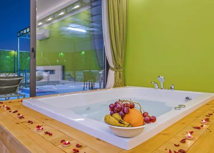 Ortac 1 Doga Icerisinde, Korunakli * Kas