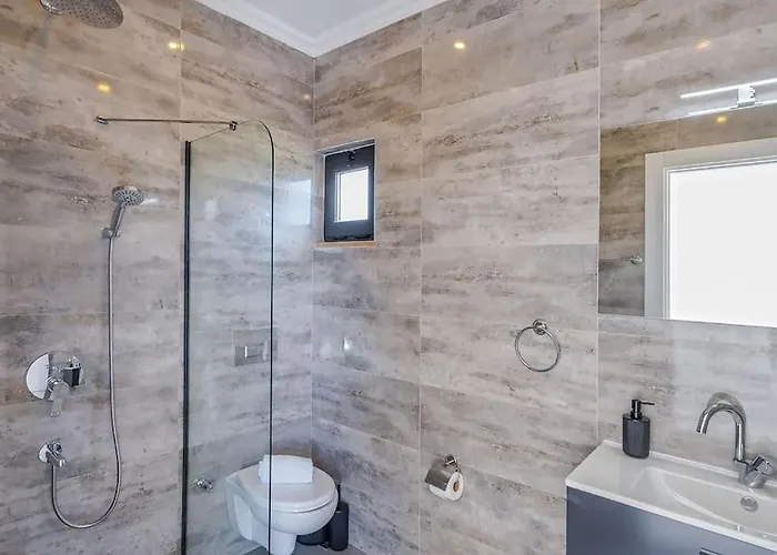 Villa Ortac 1 Doga Icerisinde, Korunakli *