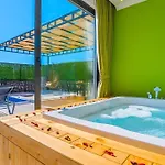 Villa Ortac 1 Doga Icerisinde, Korunakli Kaş