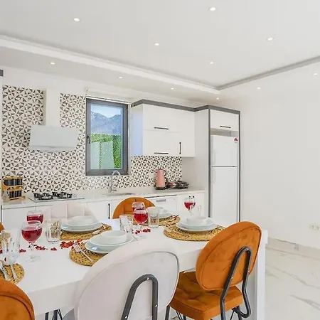 Vila Ortac 1 Doga Icerisinde, Korunakli